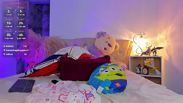 Sarahballiston_ webcam