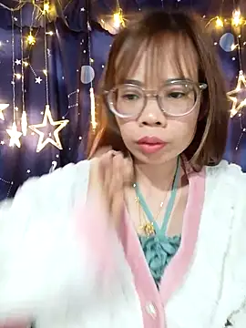 __Mai-love19__ webcam