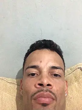 henriquephn - HenriquePhn's free webcam - UK Sex Cams