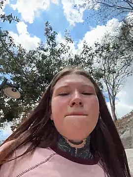 fionamurr (F teen) - spank bare ass 20 times hard