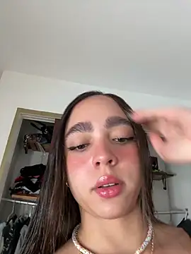 hottiee_melannie webcam