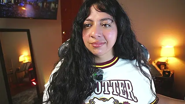 coraline_latin webcam