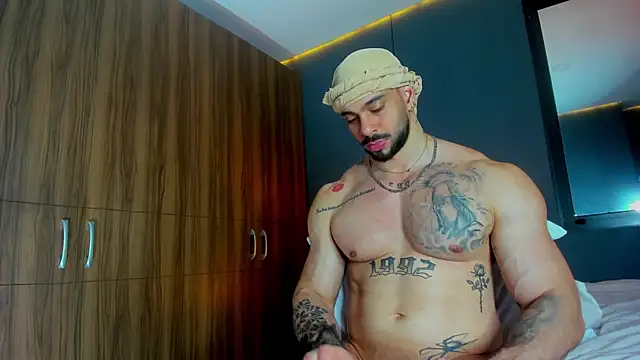 massimo_visconti (M young) - remove shirt