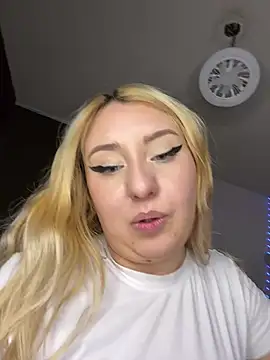 nibirunairobi69 (F young) - Squirt