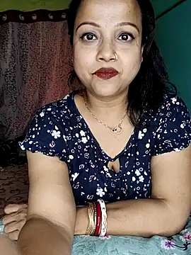 Webcam Model (hornypiu697)  is live.Free join now!