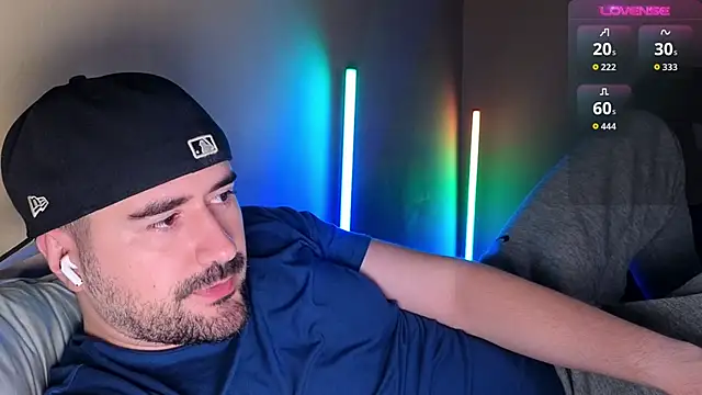 dominanttheo (Ask my age) - im horny