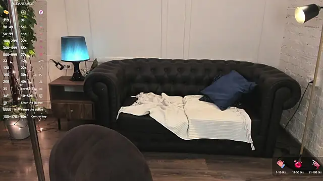 dark_moni - Dark_Moni's free webcam - UK Sex Cams