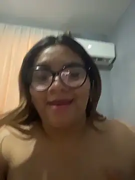 Webcam Model (ludmila_x)  is live.Free join now!