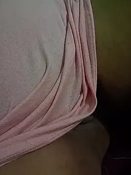 latina_bigtitss - Latina_bigtitss's free webcam - UK Sex Cams