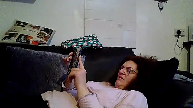 rubyyrosee - RubyyRosee's free webcam - UK Sex Cams