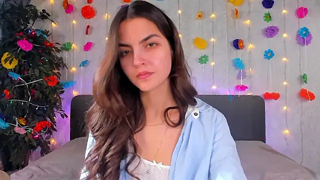 Milana_Crystal_ live sex cam