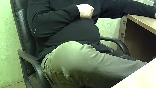 nikdov3 - Nikdov3's free webcam - UK Sex Cams