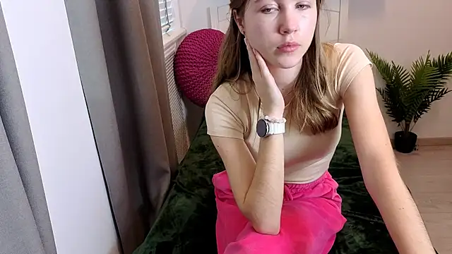 just_l0ve_me - Just_L0VE_me's free webcam