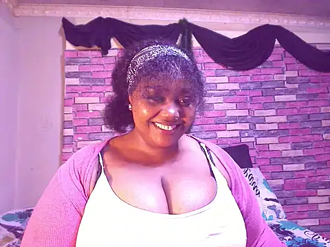 BustySavita live sex cam