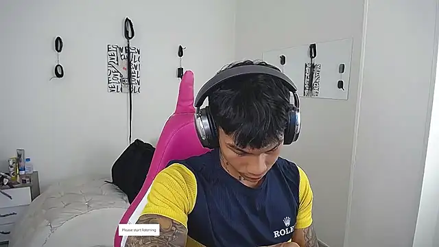 Leonard_Price live sex cam