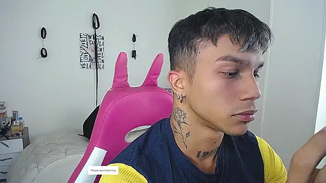 Leonard_Price live sex cam