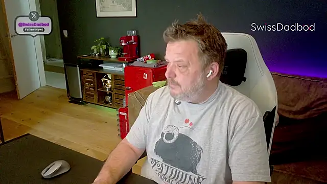 swissdadbod (M mature) - For tickets to meet with Mystery Girl 🤭