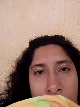 Webcam Model (hotaniani) is live