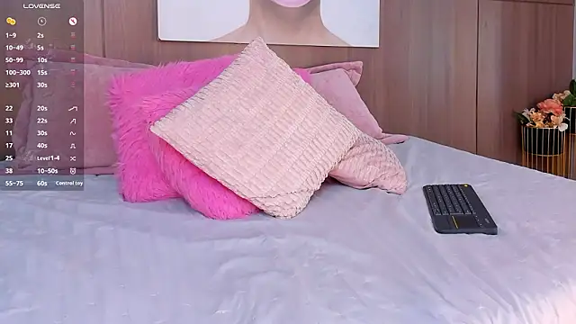 imaniokoye (F young) - 👠Show the soles of your feet👠