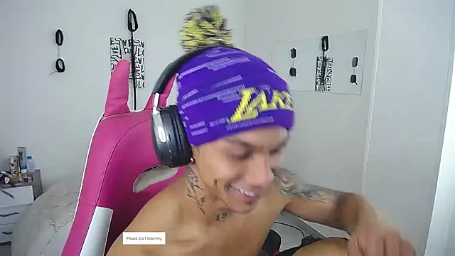 Leonard_Price live sex cam