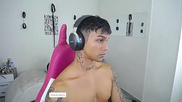 Leonard_Price live sex cam