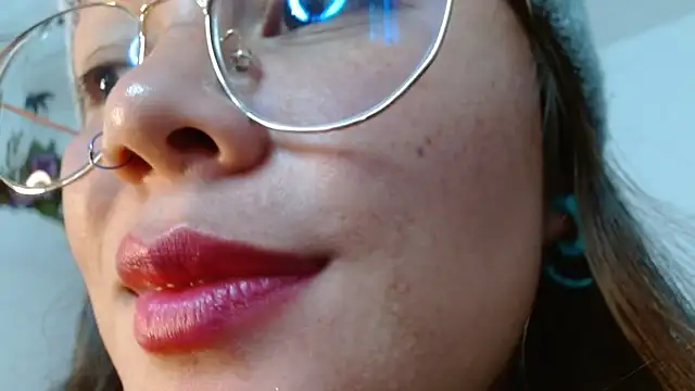 miss_evoleth2 (F young) - blow job hot