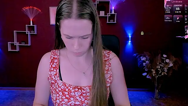 lumi_soft (F young) - flash boobs