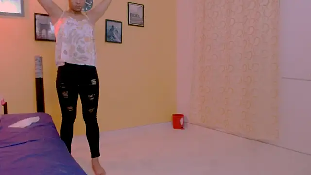 sexiempoderada18 (F young) - deep anal show with a very deep large 🍆