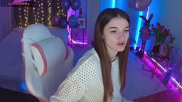 ann_wood (F young) - Help to buy Lovense