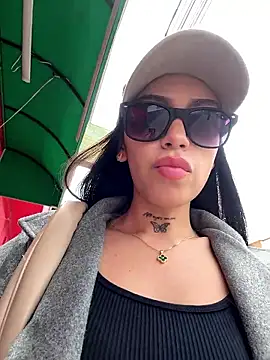 Webcam Model (Bonny_Eva)  is live.Free join now!