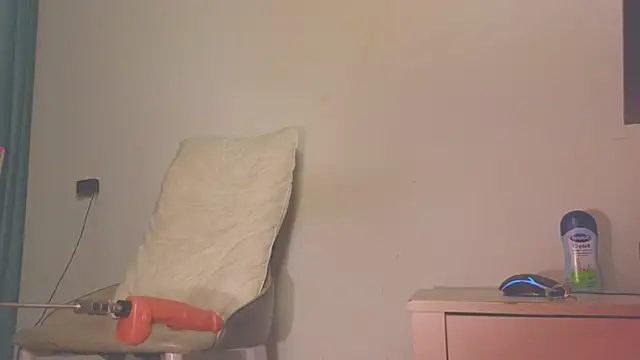 audreymell (F young) - double squirt