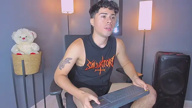 Soft_Temptationxx webcam