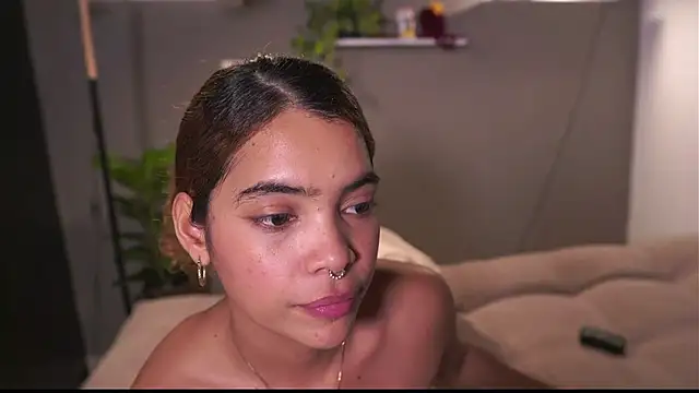 hannahevanss - HannahEvanss's free webcam - UK Sex Cams