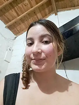 estelle_noir - Estelle_Noir's free webcam - UK Sex Cams