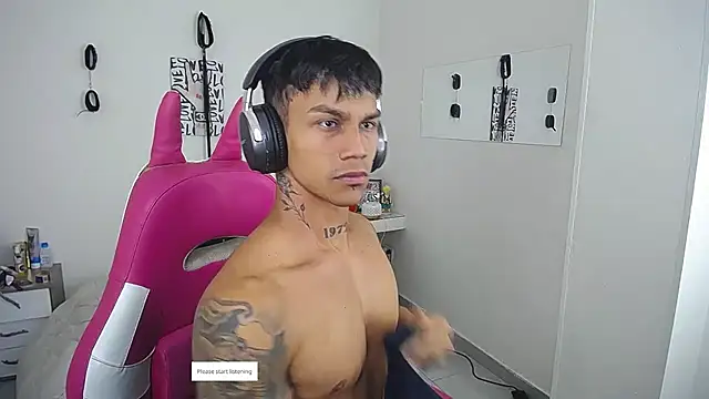 Leonard_Price live sex cam