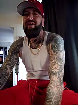 beardedtattood (Ask my age) - Let's get this cock hard ❤️