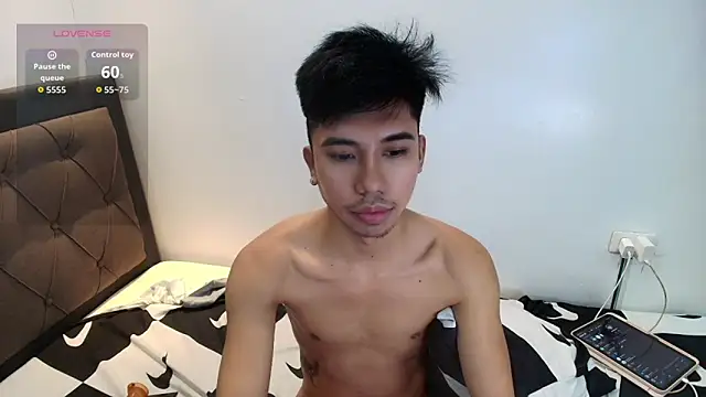 Ur_pinoyhotbrix webcam