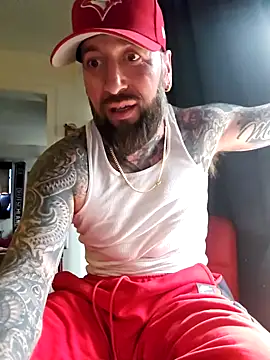 Beardedtattood webcam