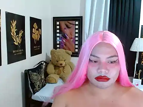 TSbrianaHugeCock webcam