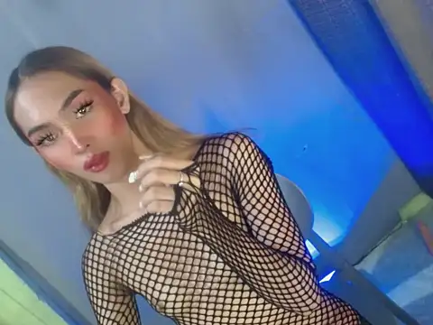 sweetfuckerbaby18 live sex cam