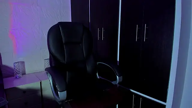 adaspencer- - AdaSpencer-'s free webcam - UK Sex Cams