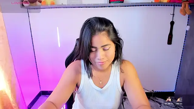 vickylatina_ - Vickylatina_'s free webcam - UK Sex Cams