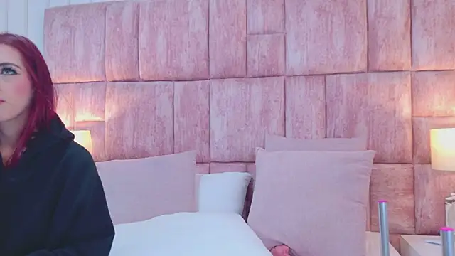 scarlettfoox - ScarlettFoox's free webcam - UK Sex Cams