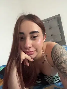 Webcam Model (Devora222_)  is live.Free join now!