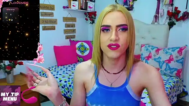 golden_girl01 - Golden_girl01's free webcam - UK Sex Cams