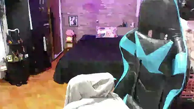 angelaqueen_ - AngelaQueen_'s free webcam - UK Sex Cams