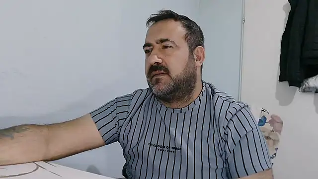 mio_jaks (Ask my age) - Does anyone want sperm? :wanker: