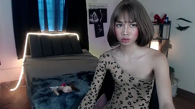 Preview of ivoryhotcummer