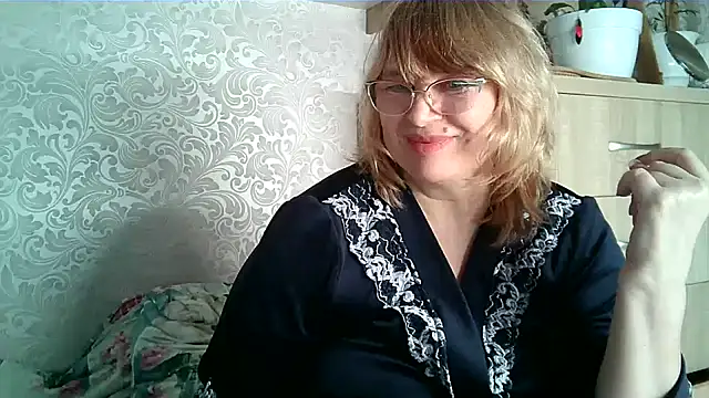 Aline_LoveFlowers webcam