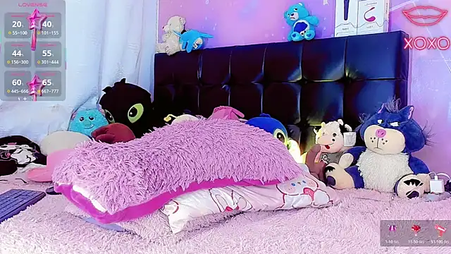 Thalia_girl21 Live Webcam on Stripchat